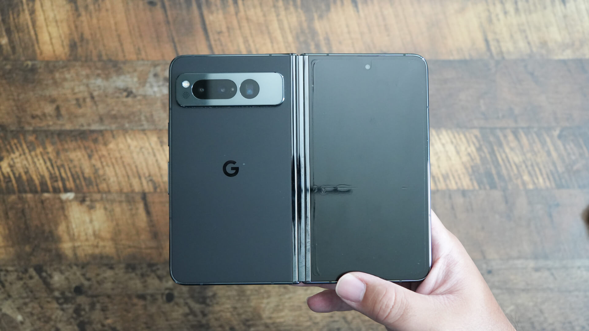 Pixel Fold 超長期レビュー。折りたたみ式種を1年使って感じたこと