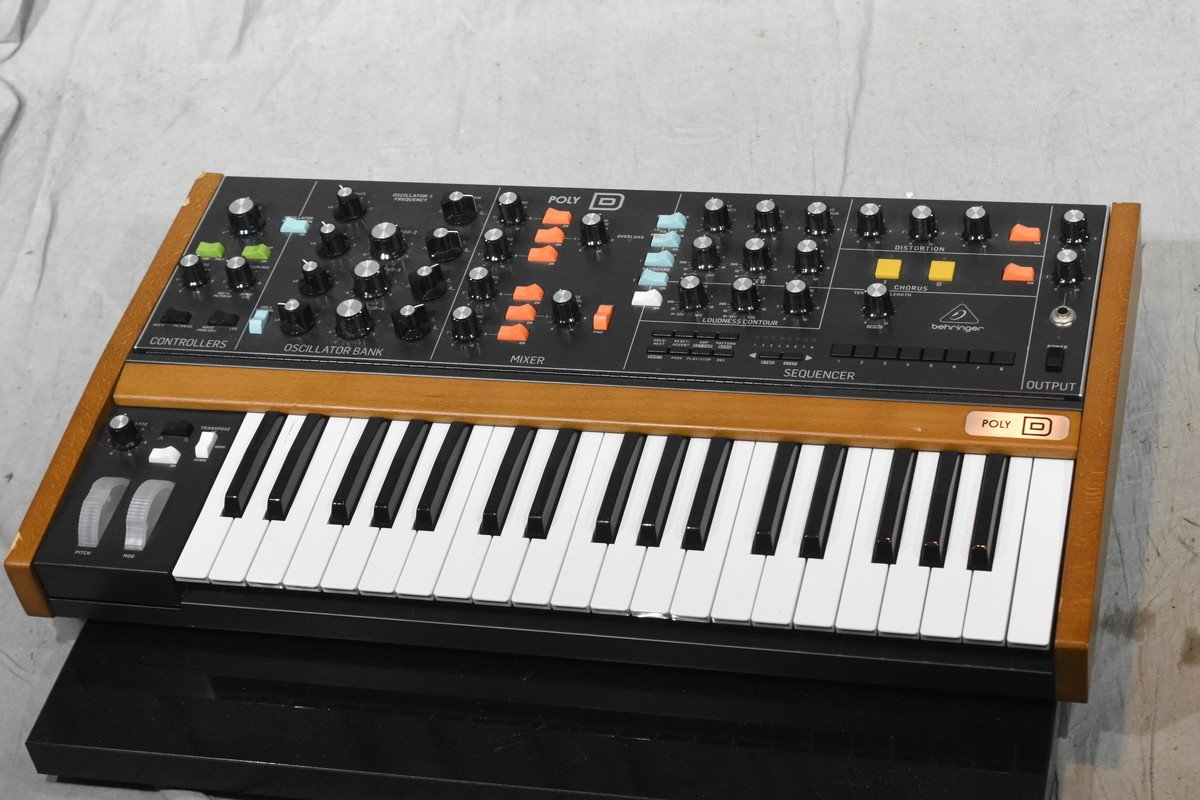 BEHRINGER POLY D アナログシンセサイザー - 楽器の買取屋さん｜最短30