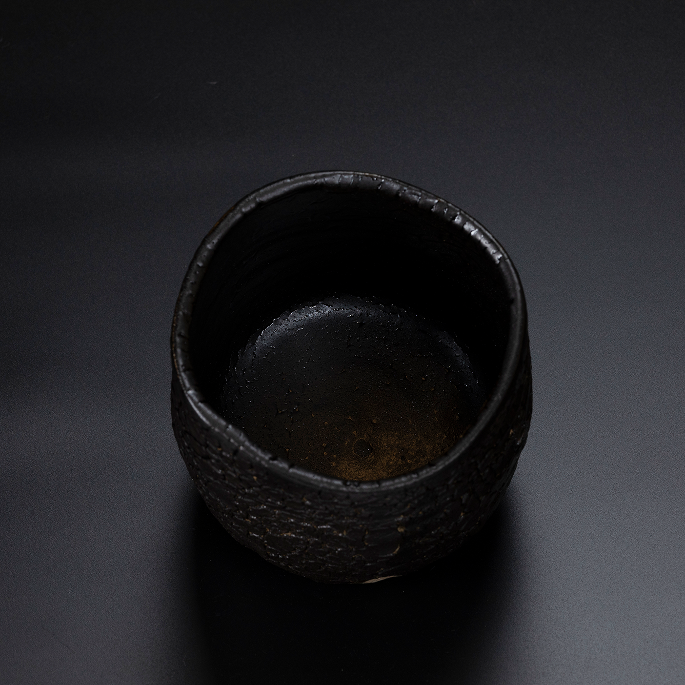 ♥美濃焼引出黒茶碗仕覆桐箱付き瀬戸黒骨董品