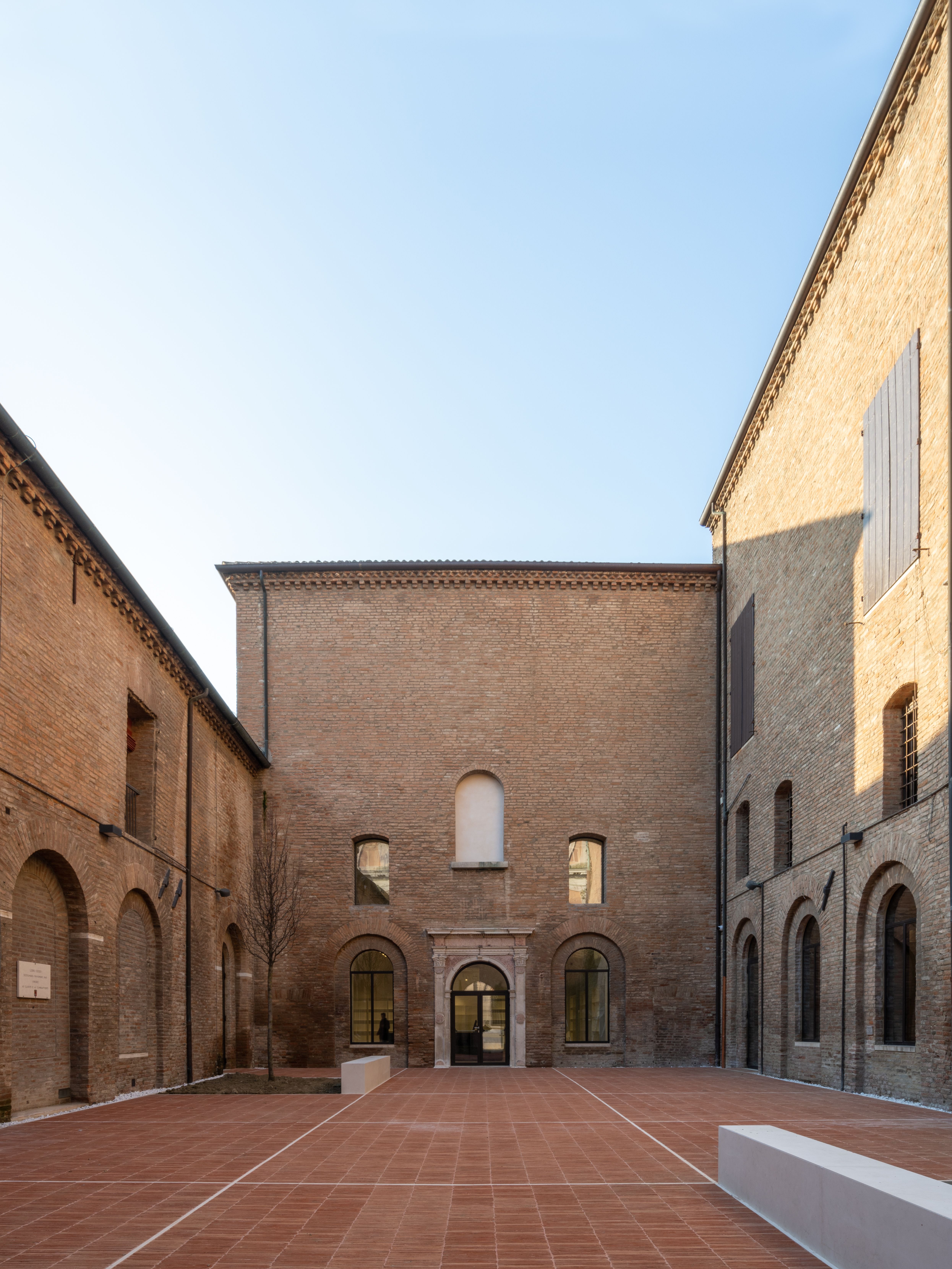 Diamond Palace, Ferrara | Hours, exhibitions and artworks on Artsupp
