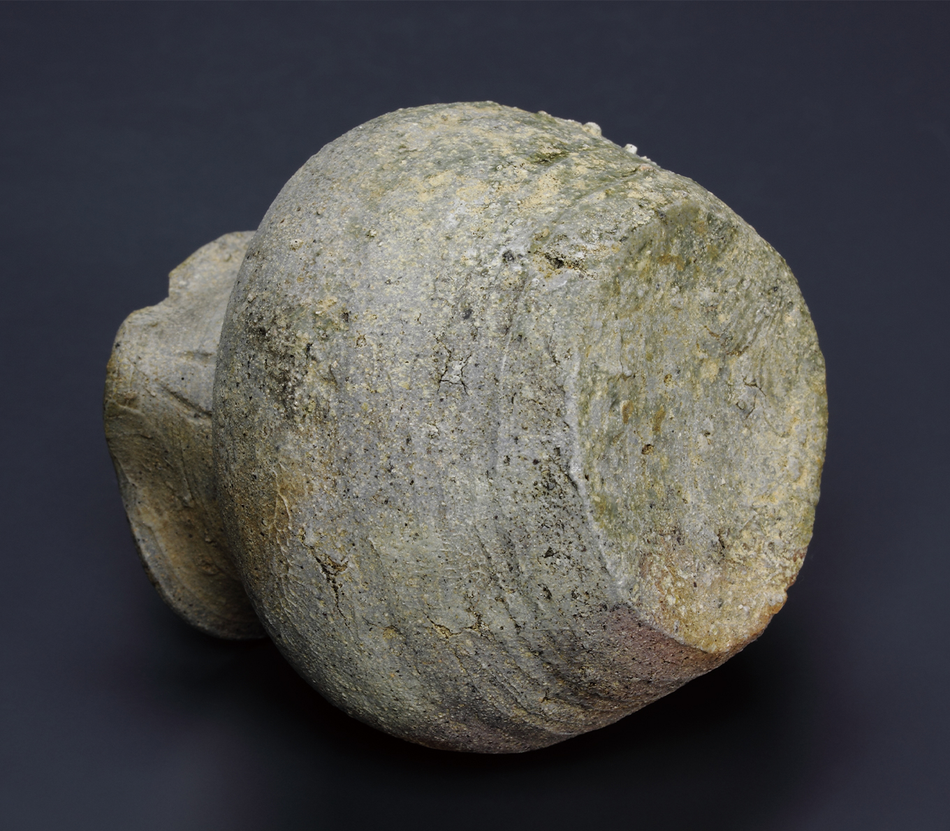 8. 備前雀口小壺 | やきものの常識は疑いやきものを信じよ