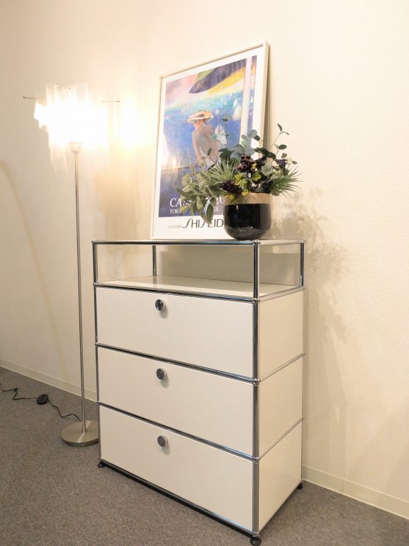 □USMモジュラーファニチャー□USMハラー 白 一列四段 キャビネット