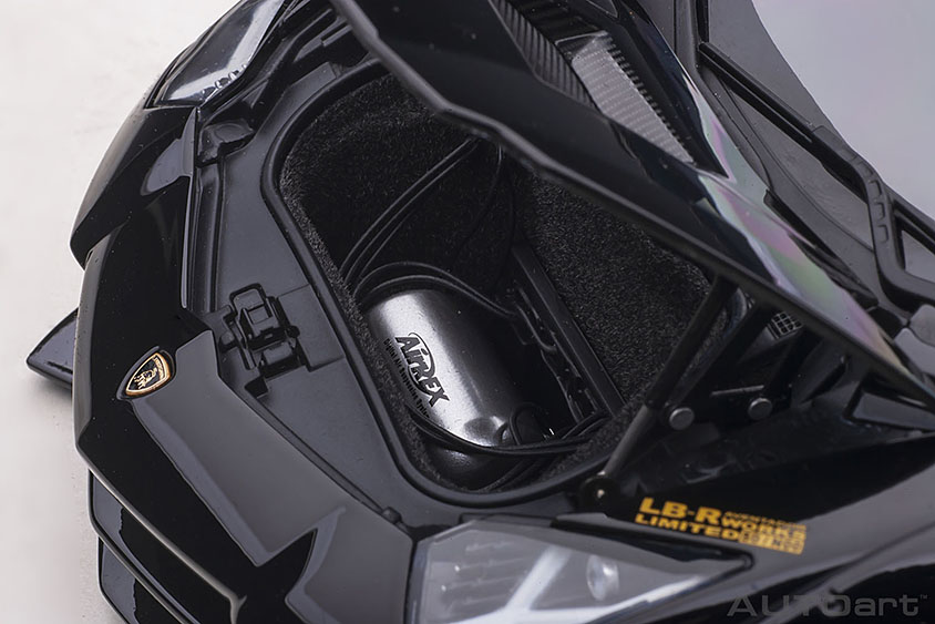 新登場！LB-WORKS アヴェンタドールのリミテッドエディション