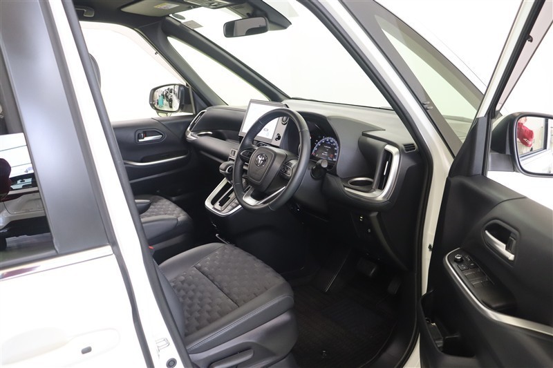 ヴォクシー S-Z（052018842441）の中古車 | トヨタ認定中古車 | トヨタ