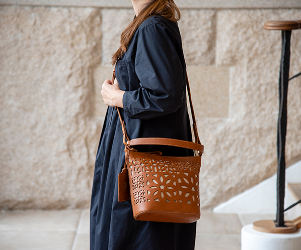 WEB限定復刻】マルチカットワーク 2wayショルダーバッグ｜商品一覧