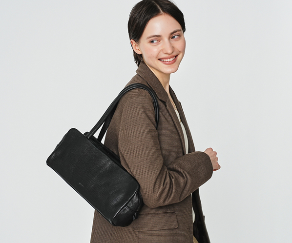 新型】ゴートベーシック 横長ボストンバッグ｜商品一覧 | 革財布