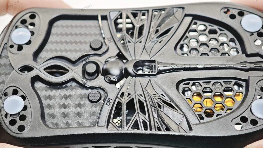 レビュー Arbiter Studio AKITSU Carbon Fiber 8K Wireless Gaming