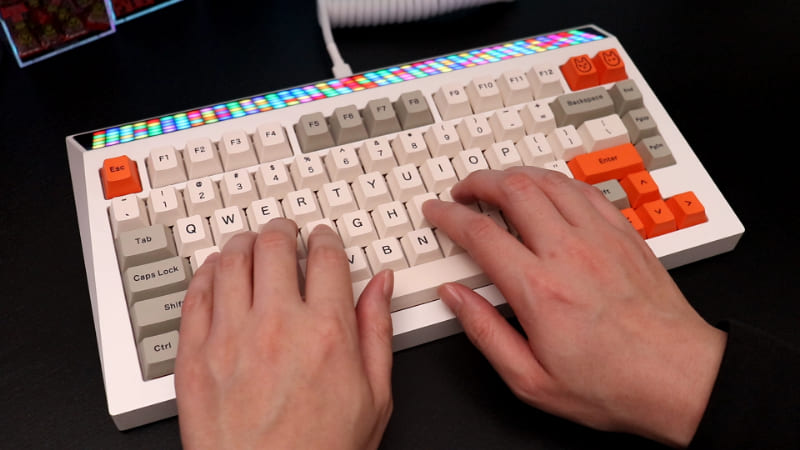 Angry Miao Cyberboard R3 Cloud White』 | 9万円オーバーの化け物