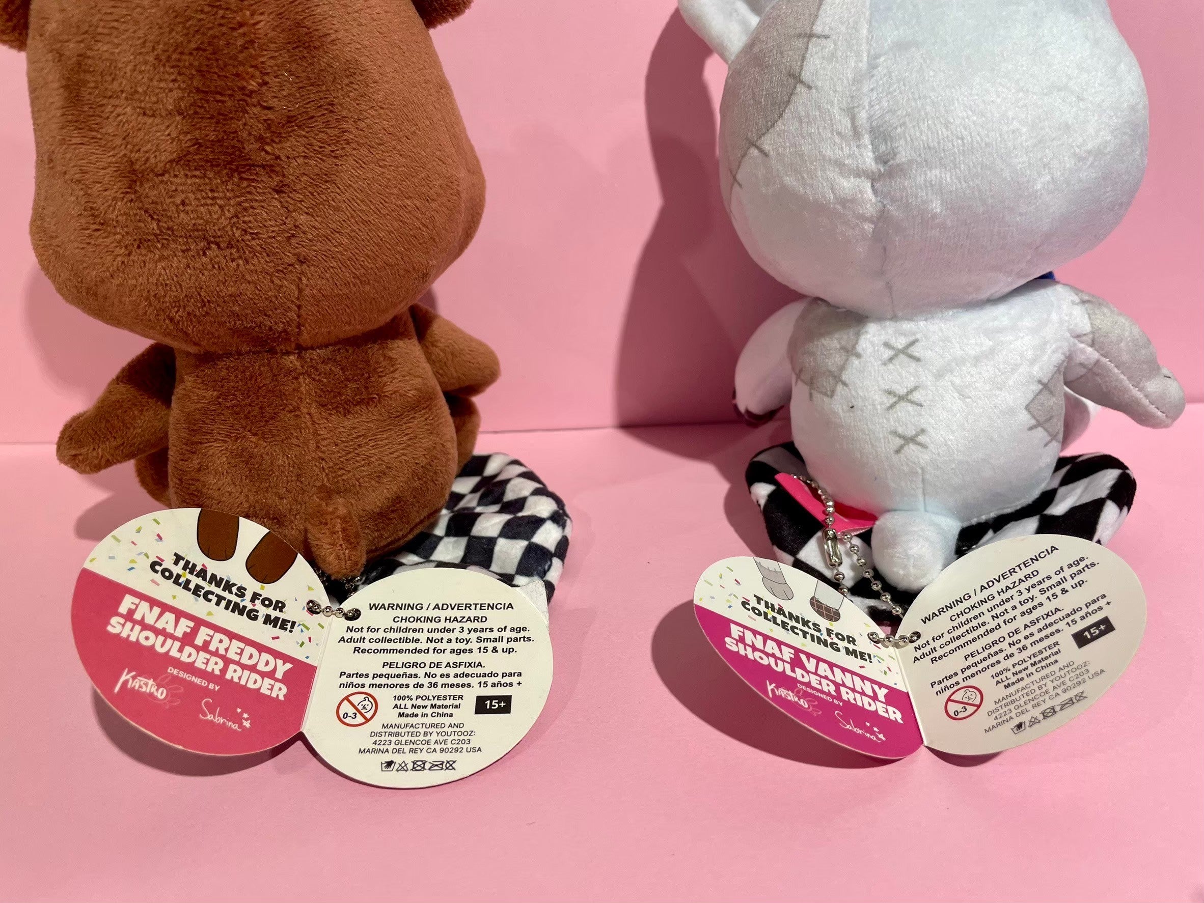 Youtooz Five Nights at Freddy's 肩乗せぬいぐるみ（バニー