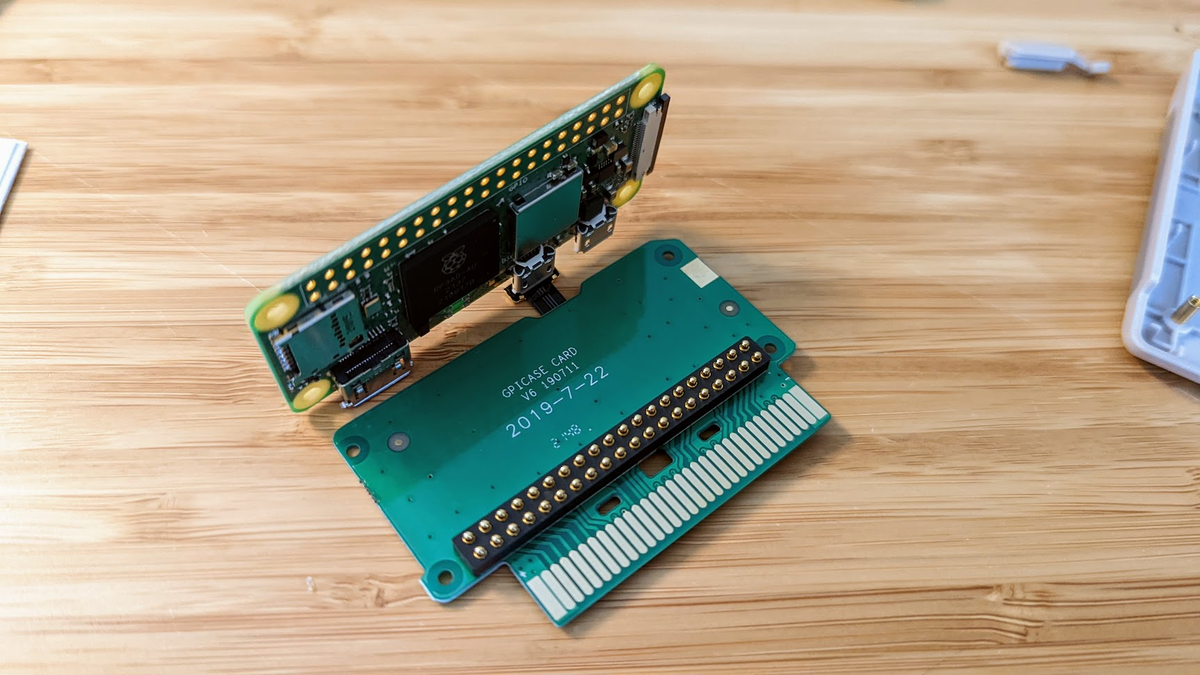 ラズパイZero2WとGPi Caseでゲームボーイ風エミュレーターを作りました