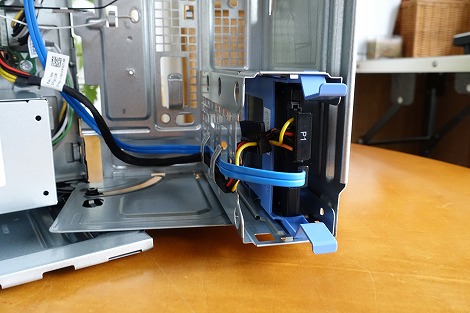 Inspironデスクトップ(3668)レビュー：ミニタワー筐体を採用した