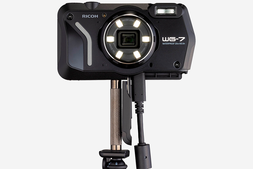 WEBカメラになる、明るいマクロ撮影もできる！ タフなだけじゃない防水