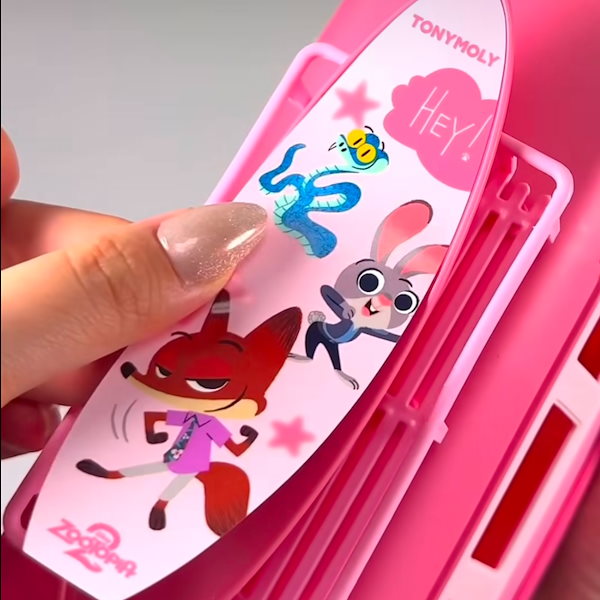 ズートピア トニーモリー コスメセット 可愛すぎると早くも話題に