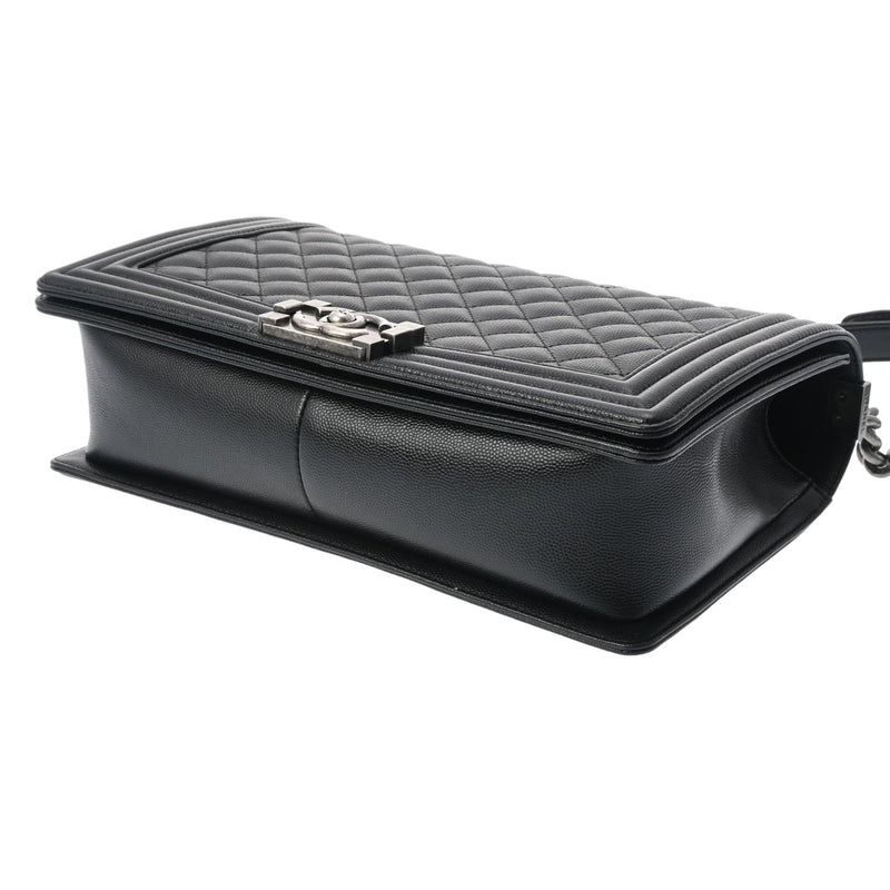 シャネルボーイシャネル ラージ チェーンショルダー 黒 シルバー金具