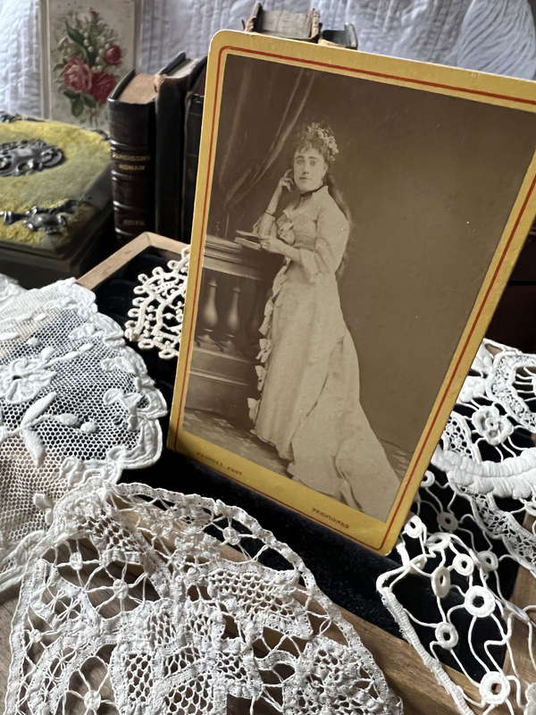 名刺版写真 カルトドヴィジット – France Antique 銀色アンティーク