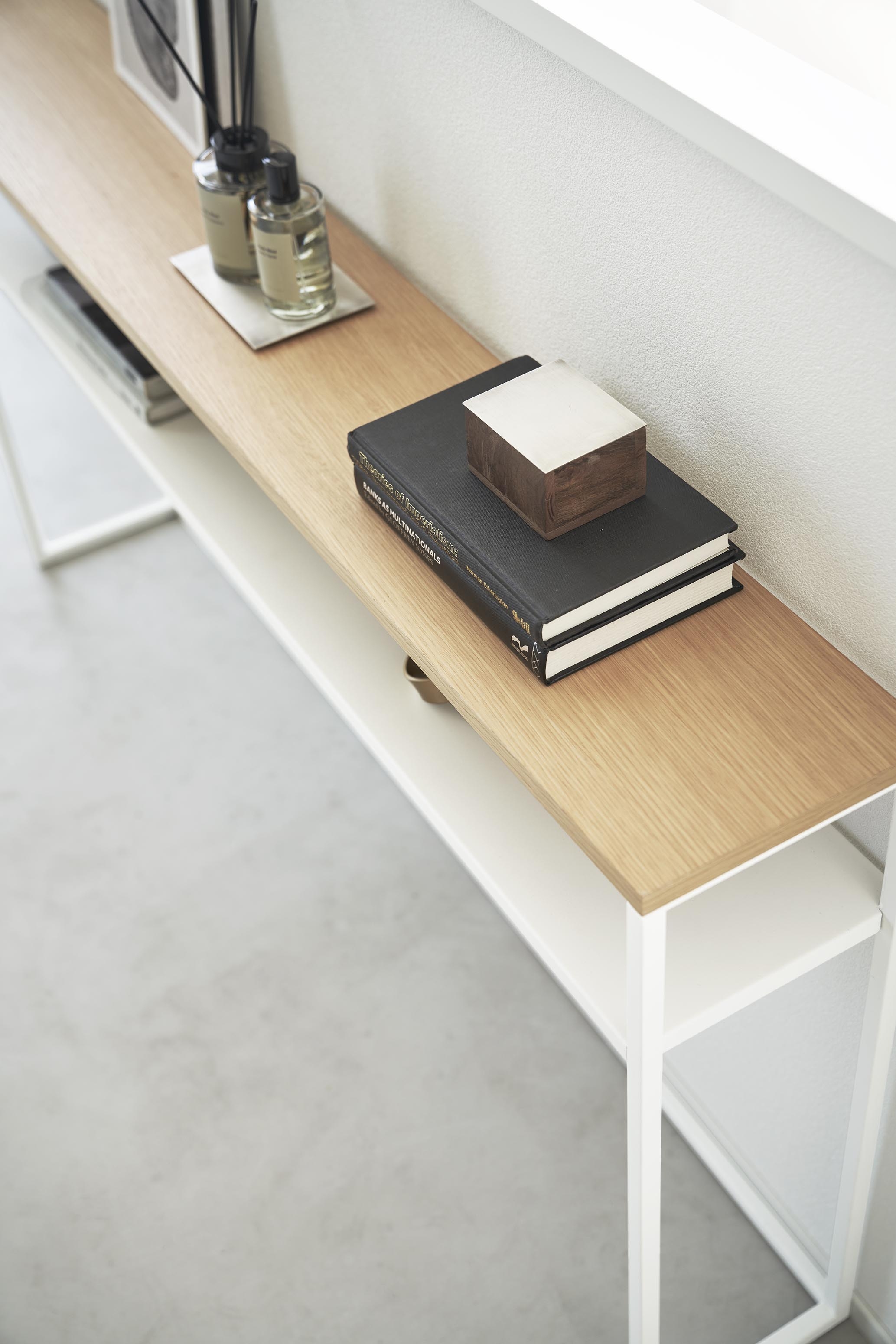 ソファー裏コンソールテーブル タワー 棚付き ホワイト | Giftpad egift