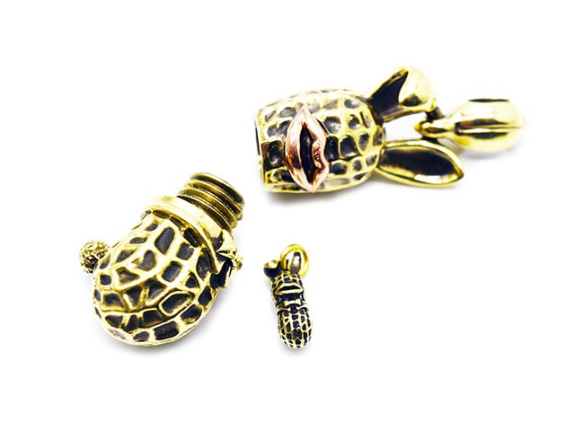 Peanuts&Co/ピーナッツカンパニー】「Stash Bunny Peanuts Key Holder