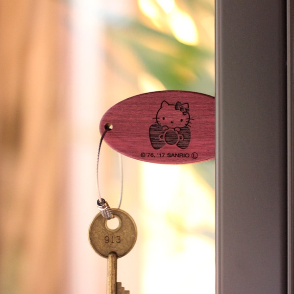 ハローキティ】「Keyholder-Pick」キティちゃんの刻印がかわいい木製