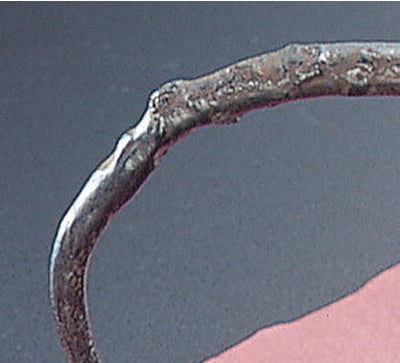 岩鋳 鉄瓶 23型南部肌（松つまみ） 1.9L 伝統工芸士4代目清末作 | 岩