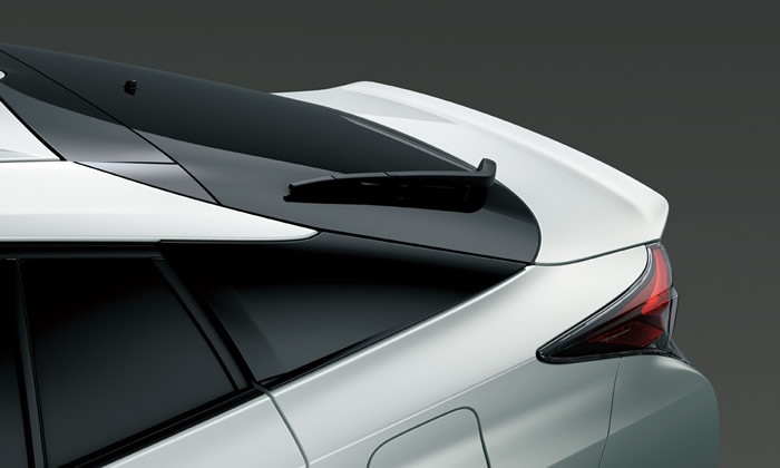 プリウス50系専用 リアトランクスポイラー TRDを販売中です。カスタム