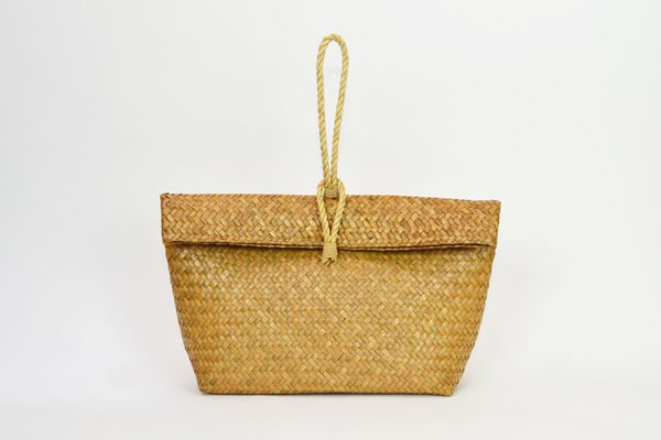 カチュー クラッチバッグ かごバッグ 天然素材 水草 手作り