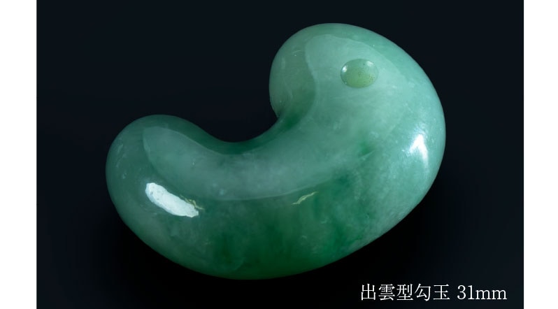 工房製作 金山谷産糸魚川ヒスイ 出雲型勾玉 販売決定！！