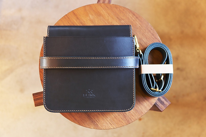 シザーケース本革4丁用 -square ws- |シザーケース専門店｜美容師向け