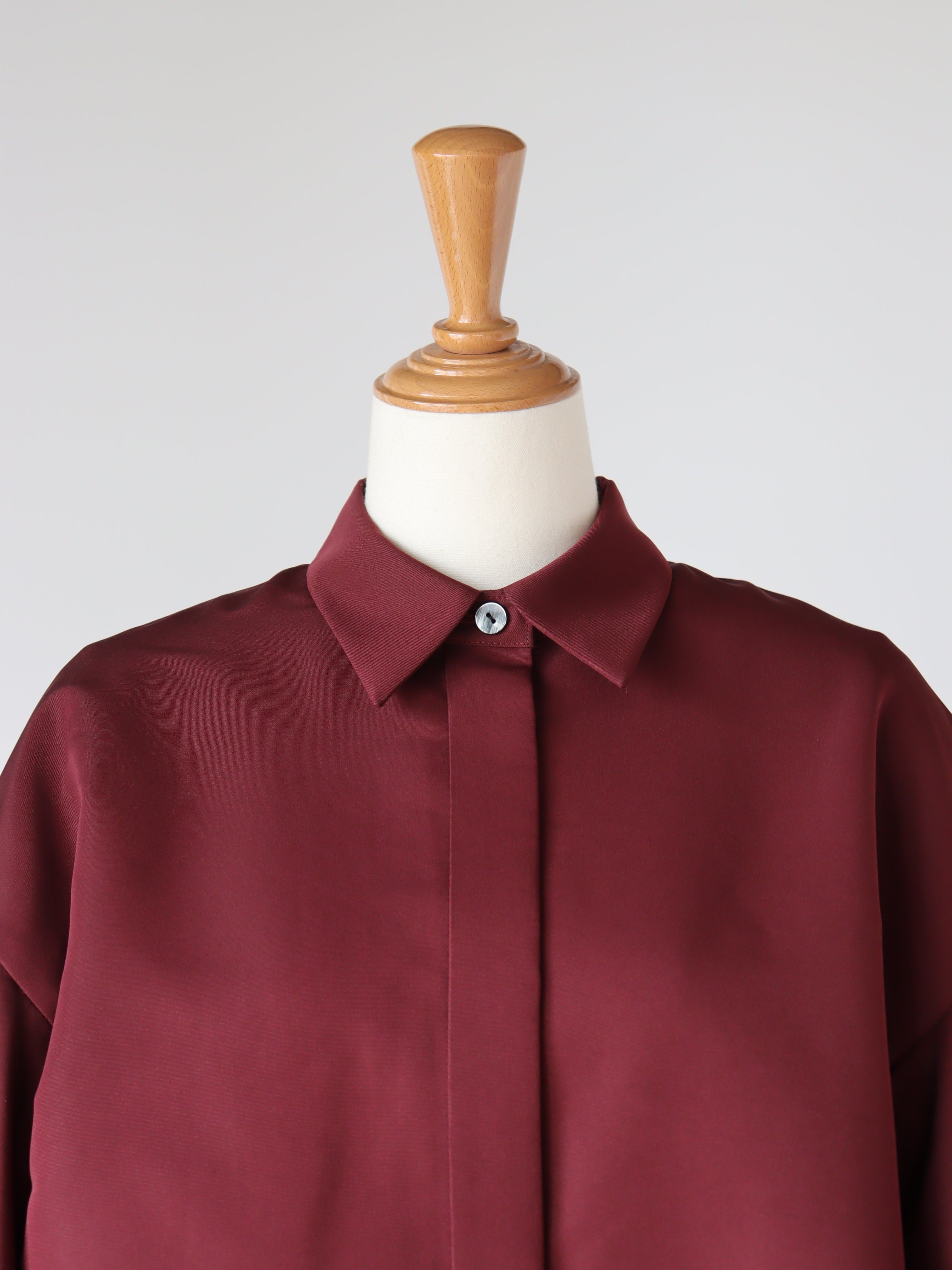 St.cecilia ロングブロウシャツ – GIRLISH