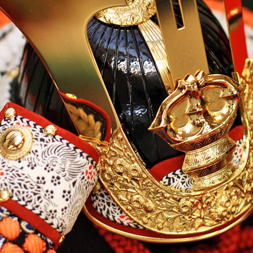 横幅75cm｜加藤鞆美作｜1/2 武将 毛利元就兜｜渋い五月人形｜おしゃれ