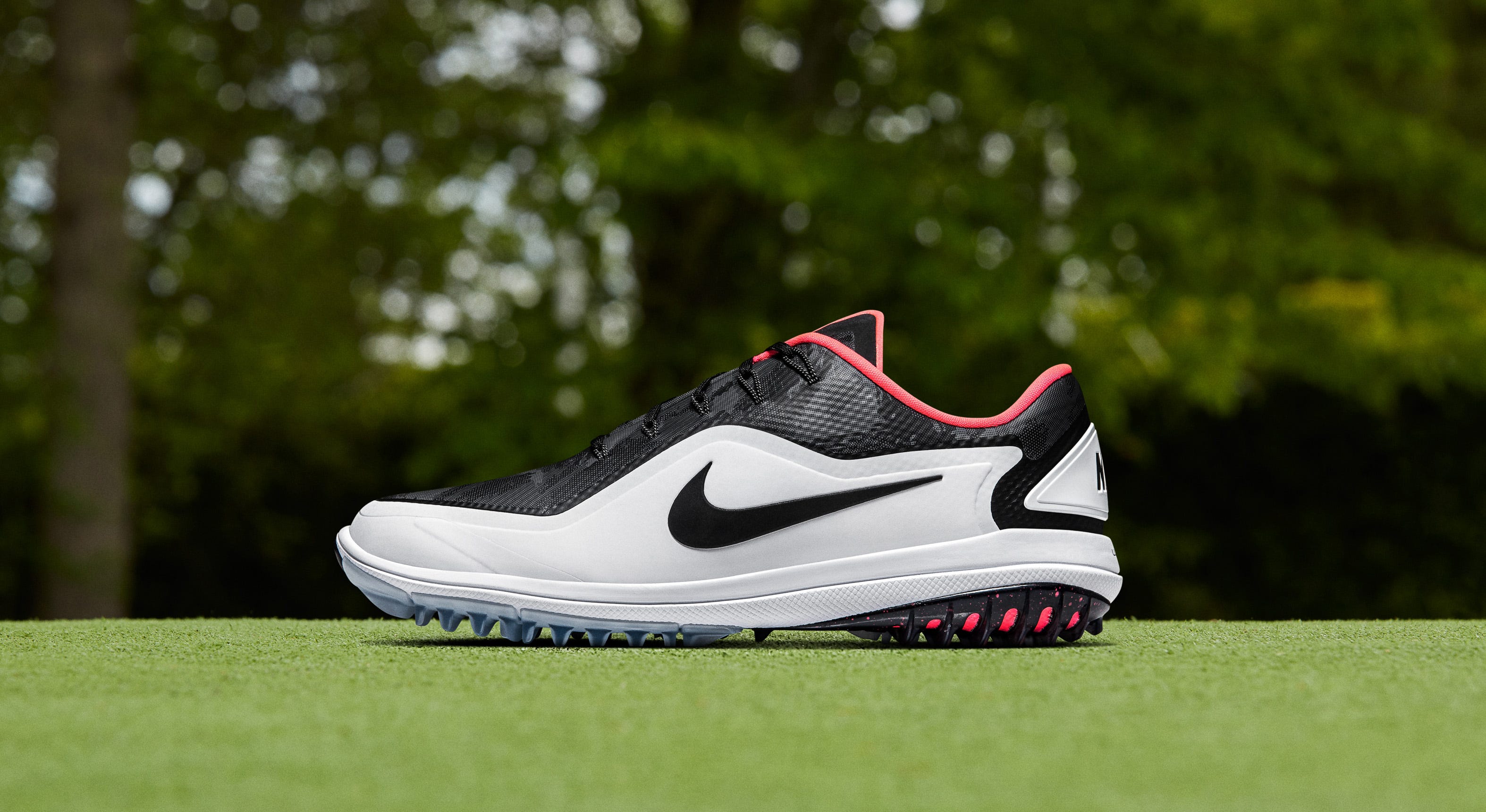 Nike improves comfort, traction with Lunar Control Vapor 2