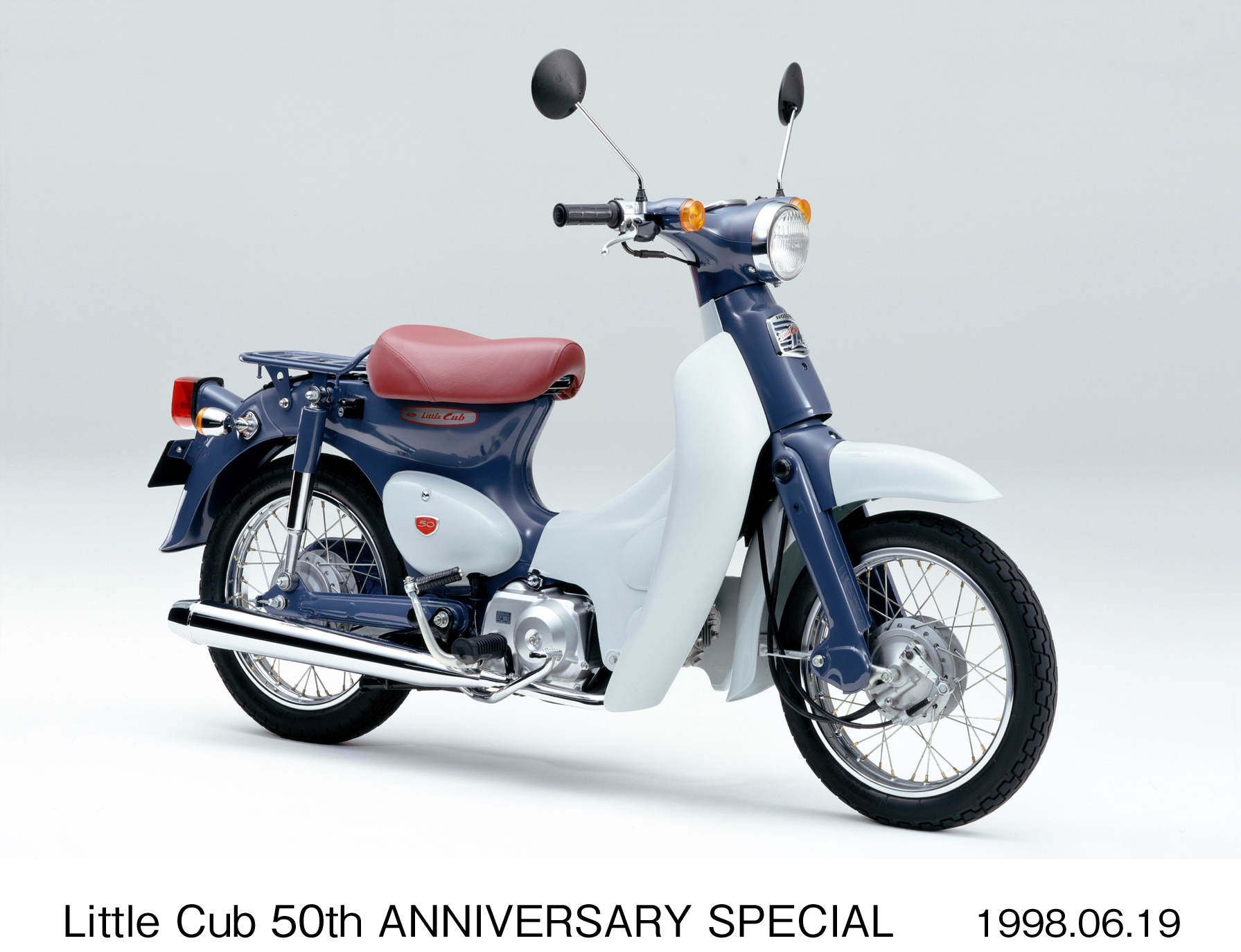 創立50周年を記念しスペシャルカラーを施した50thアニバーサリー