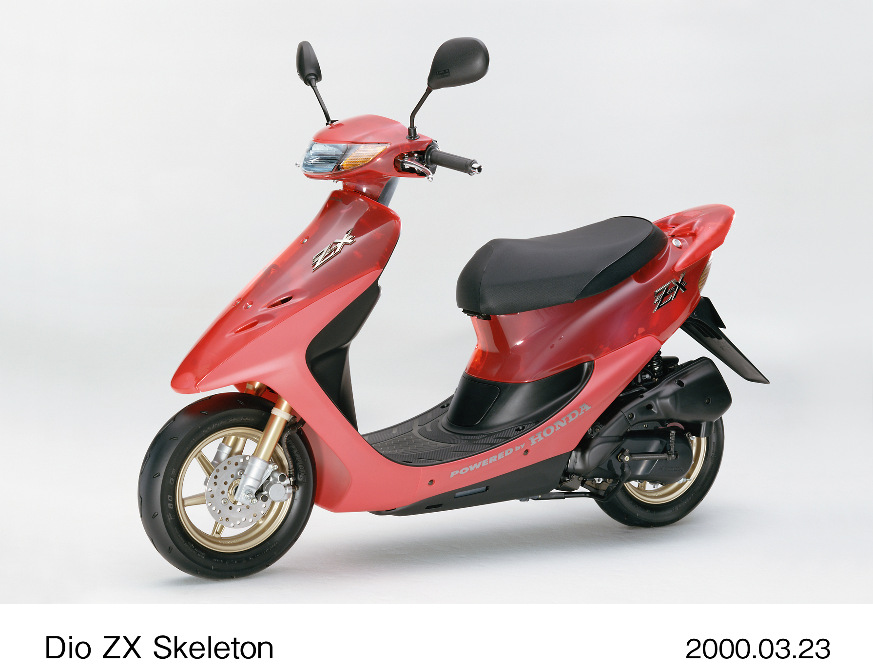 ホンダ ライブ・Dio ZX」のスケルトン仕様を限定発売 | Honda 企業情報