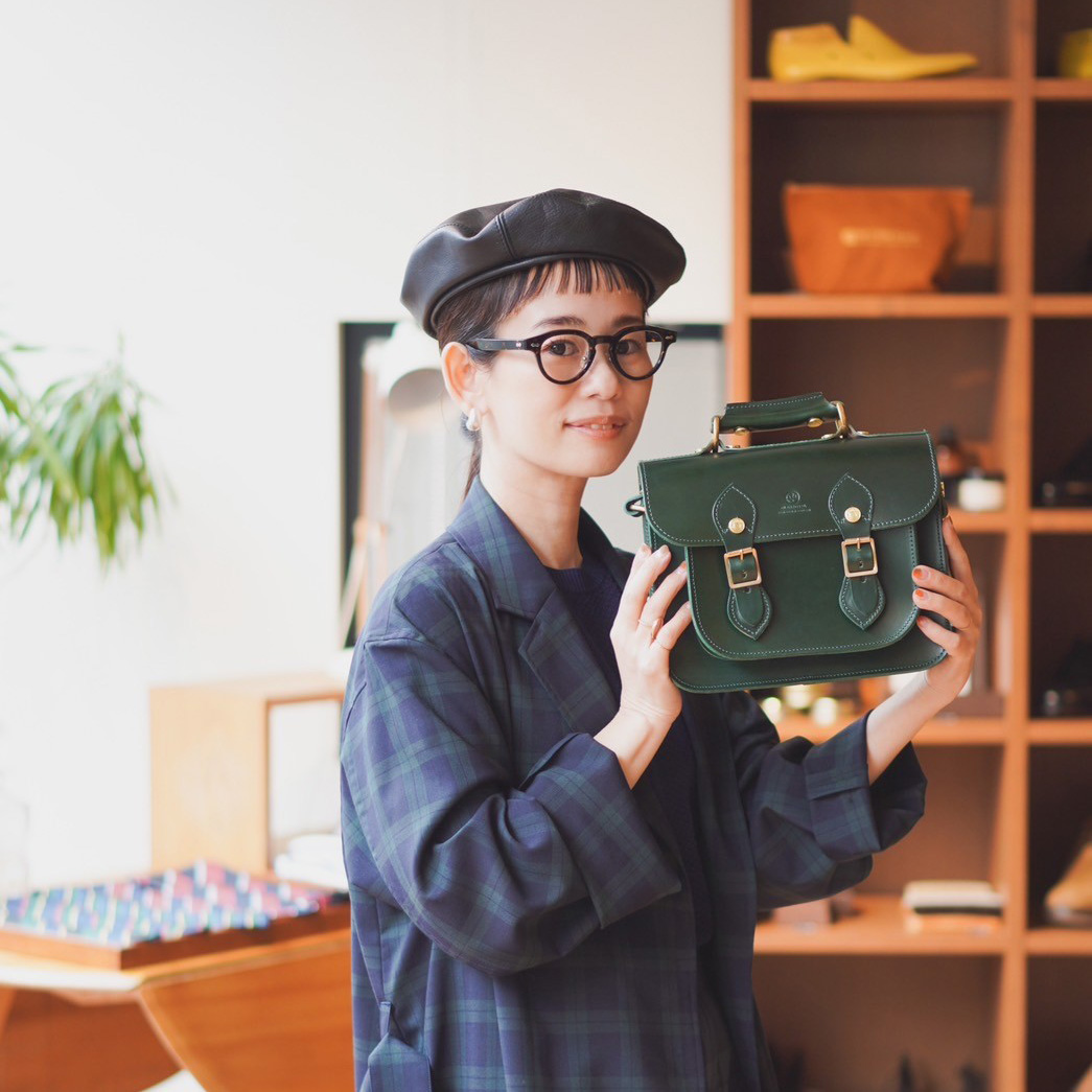 サッチェルバッグ9インチとスモールボストンバッグに新色が登場