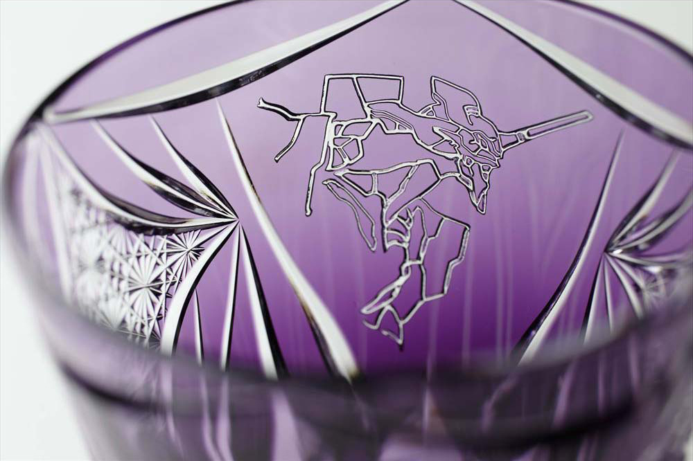 エヴァンゲリオン初号機 江戸切子グラス】を代官山 蔦屋書店から限定