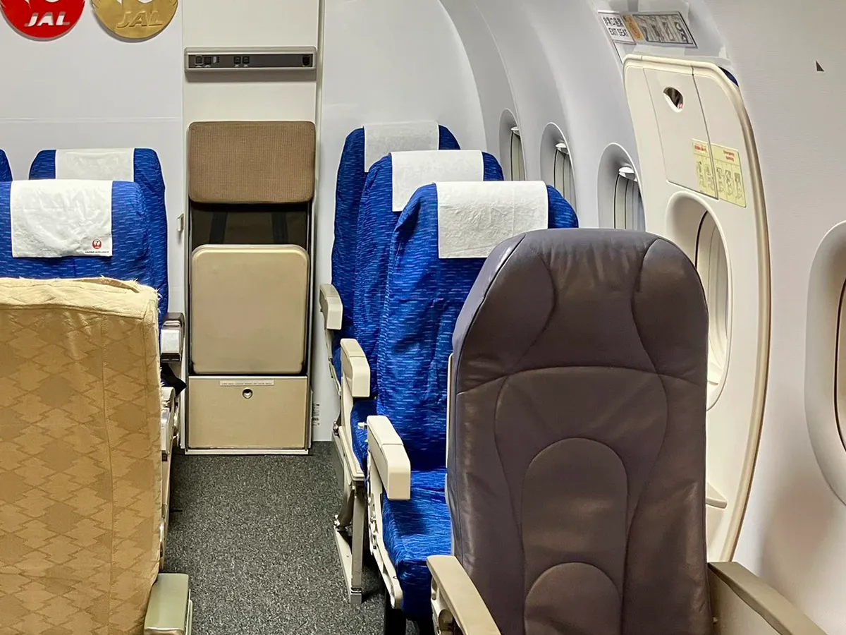 飛行機内で撮った写真と思いきや？ まさかの事実に「理解が追いつか