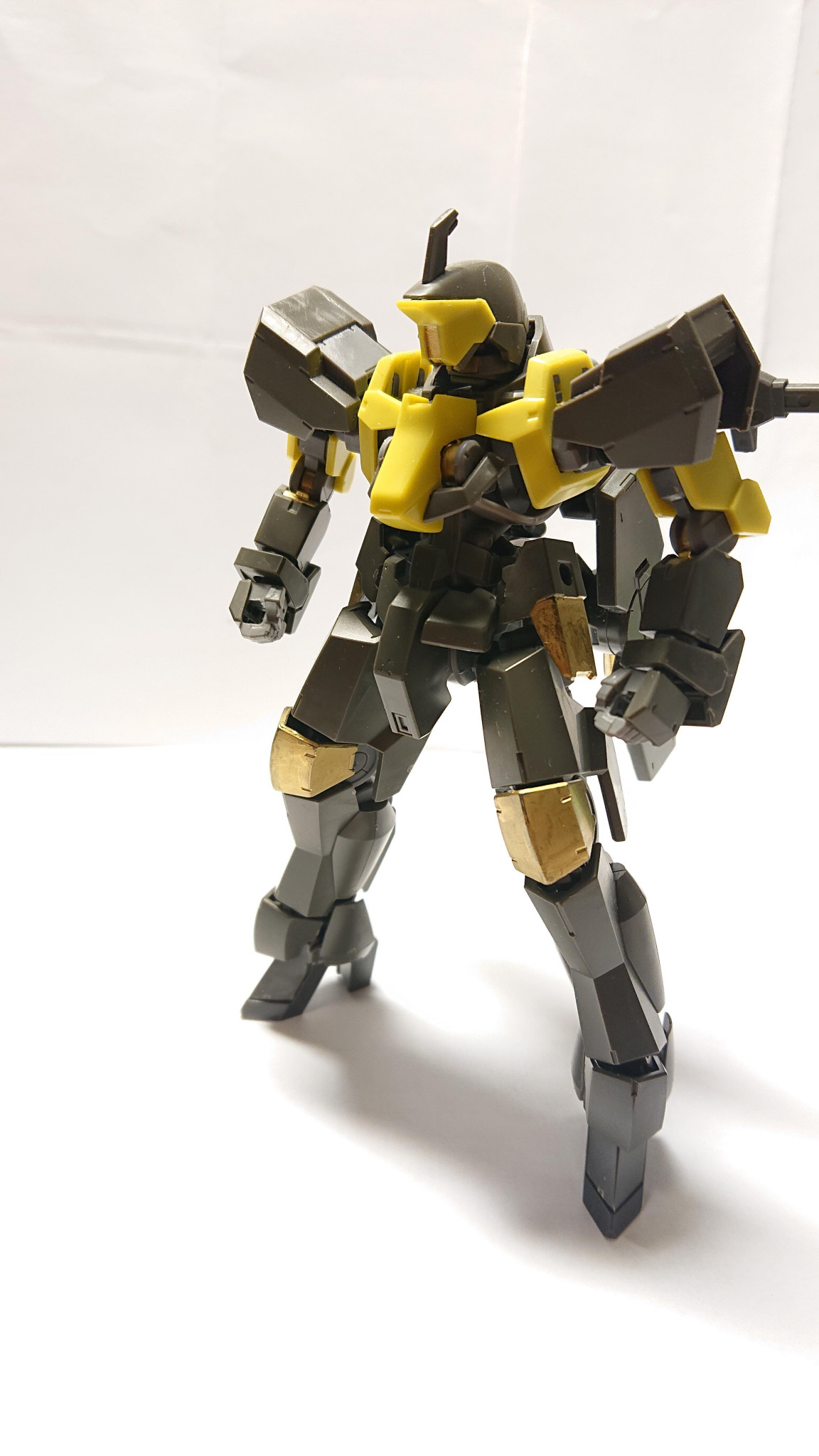 グレイズ(イオク機)｜@musashin11t9さんのガンプラ作品｜GUNSTA