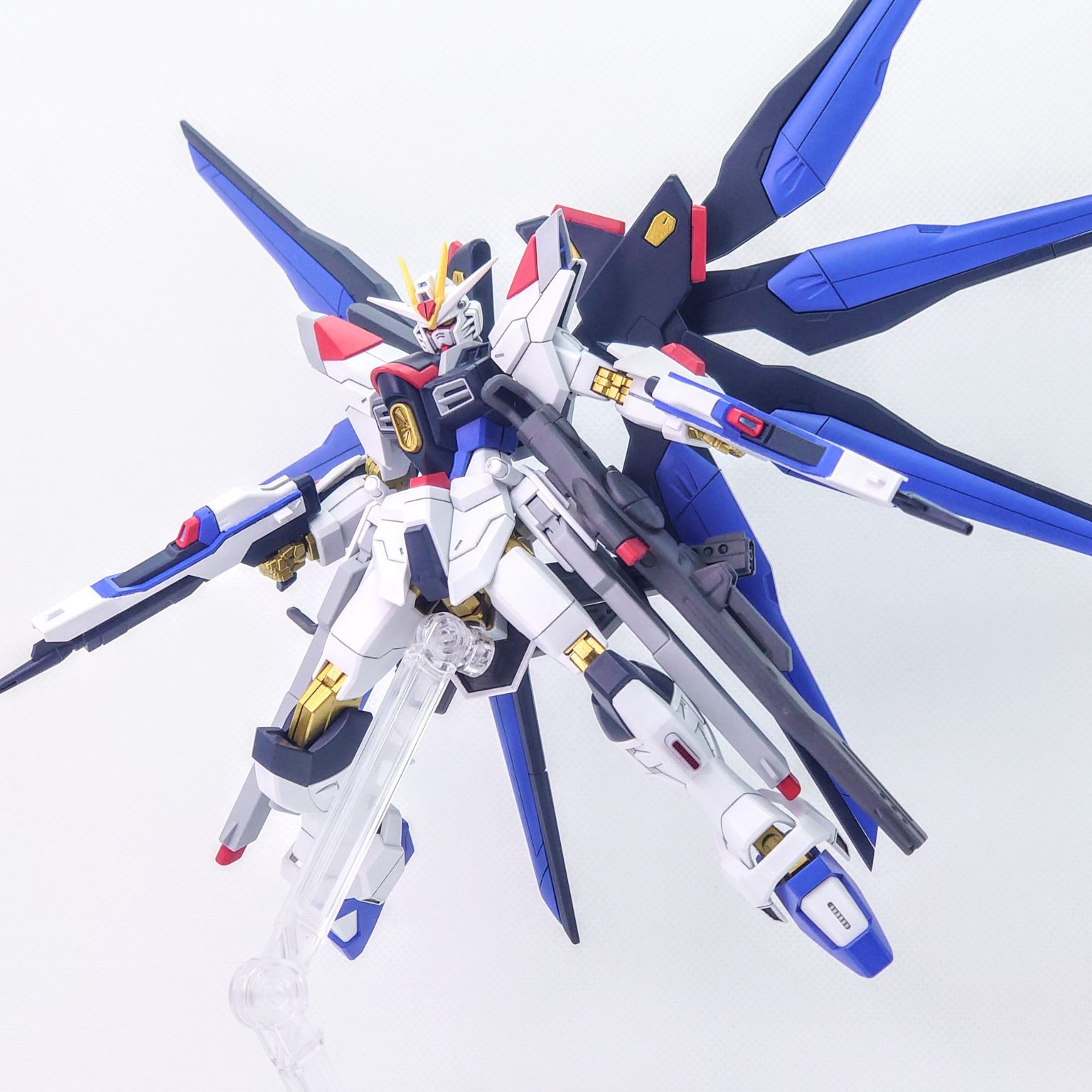 HGCE ストライクフリーダムガンダム弐式 全塗装完成品