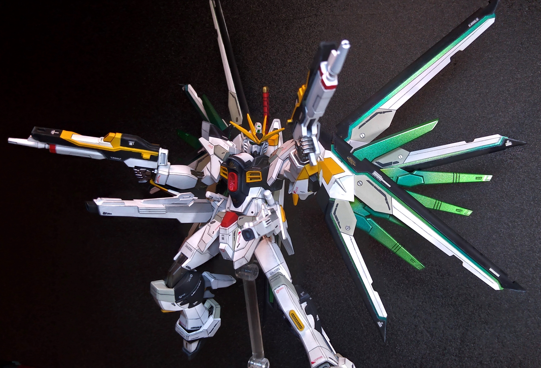 HG マイティーストライクフリーダム (νガンダムカラー)｜KiR_strike