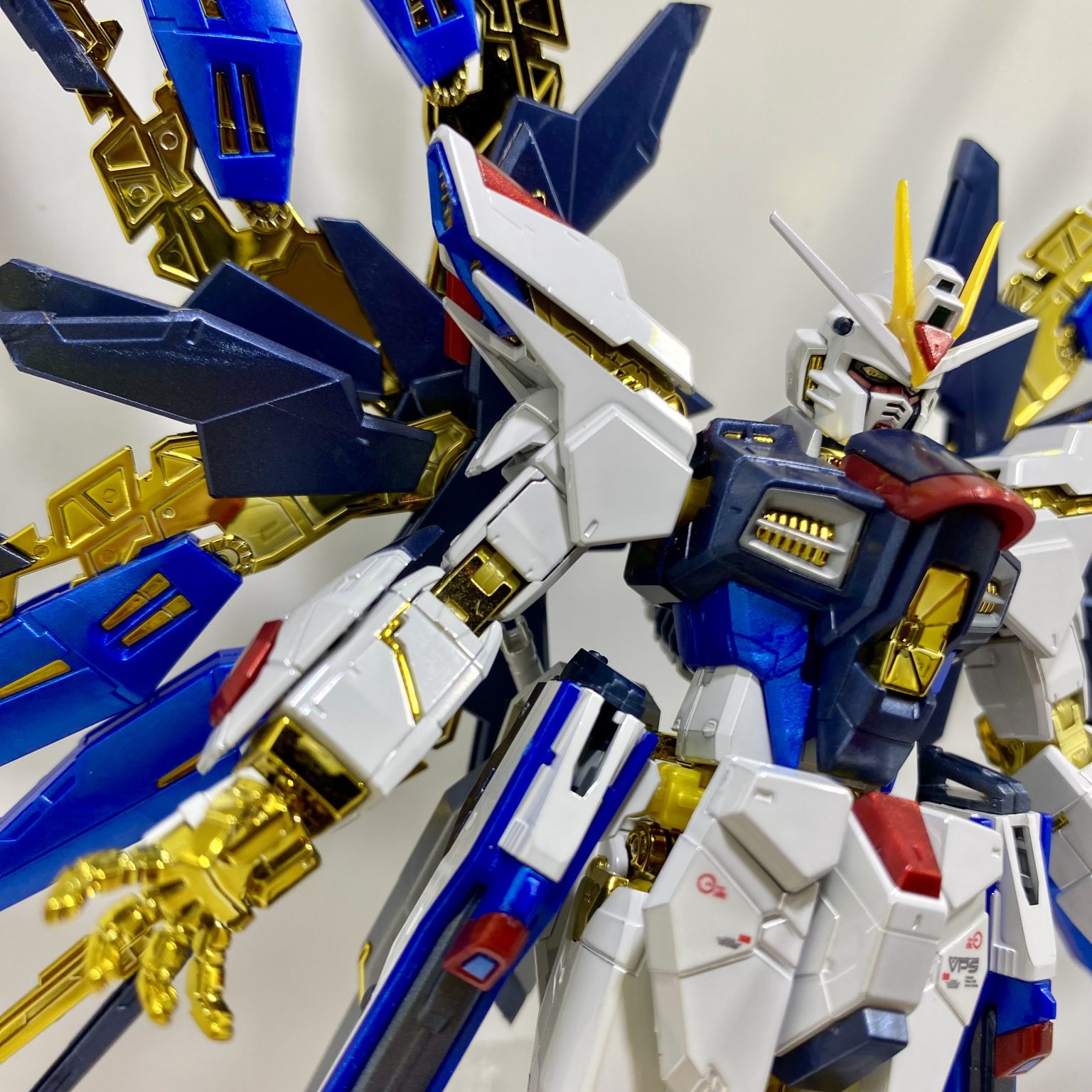 初RG〗RGストライクフリーダムガンダム チタニウムフィニッシュ｜とー