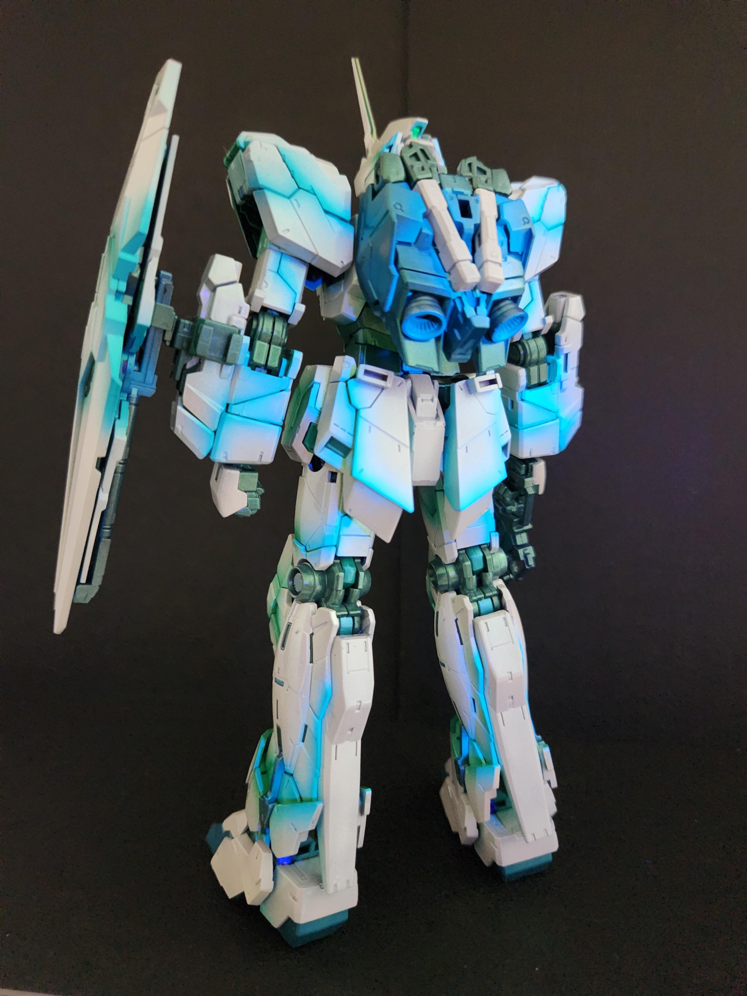 覚醒ユニコーンガンダム(ユニコーンモード)｜うらまさんのガンプラ作品
