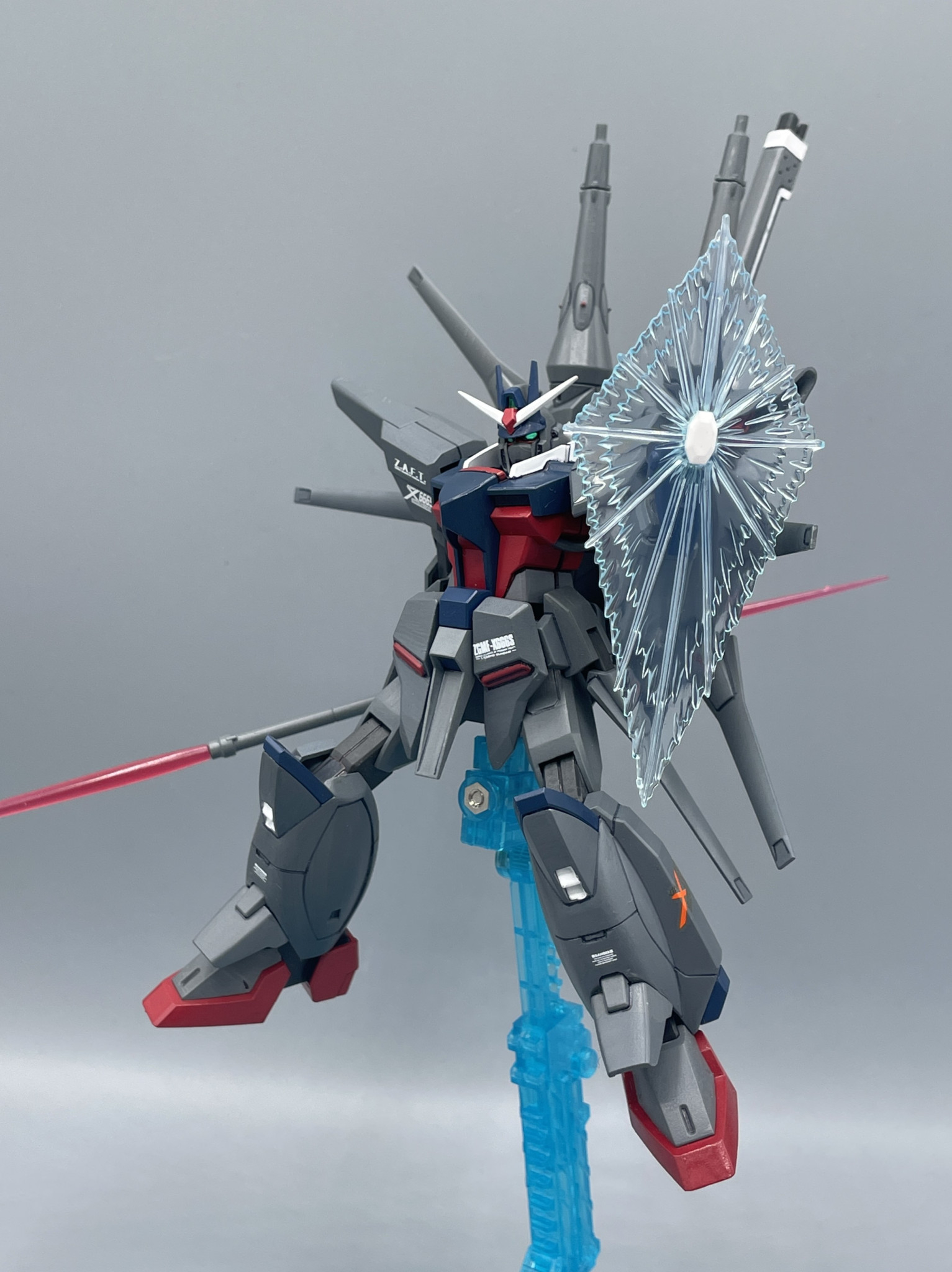 旧HG】レジェンドガンダム【筆塗り全塗装】｜キャンプラさんのガンプラ