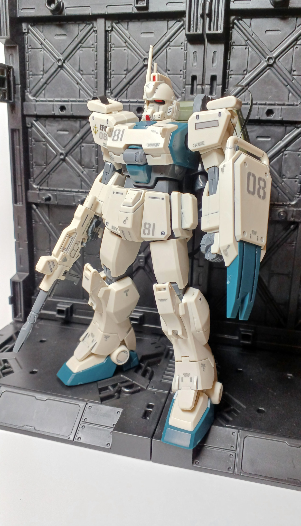 型式番号 ： RX-79(G)Ez-8 ガンダムEz8｜kuromusutajioさんのガンプラ