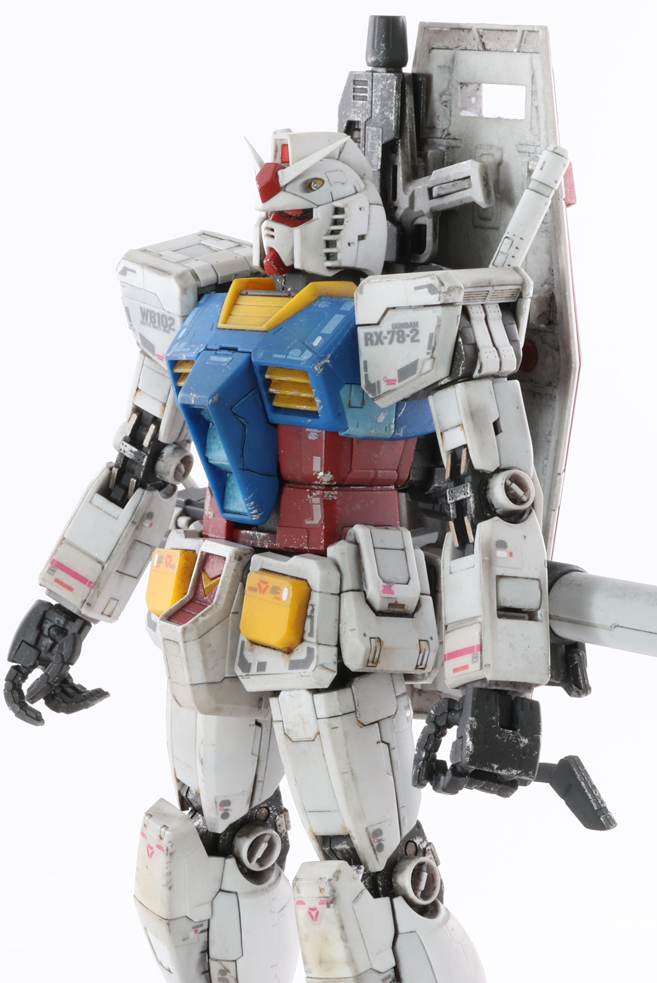 RG RX-78-2ガンダム【成形色+ウェザリング】｜moolio_plaさんの