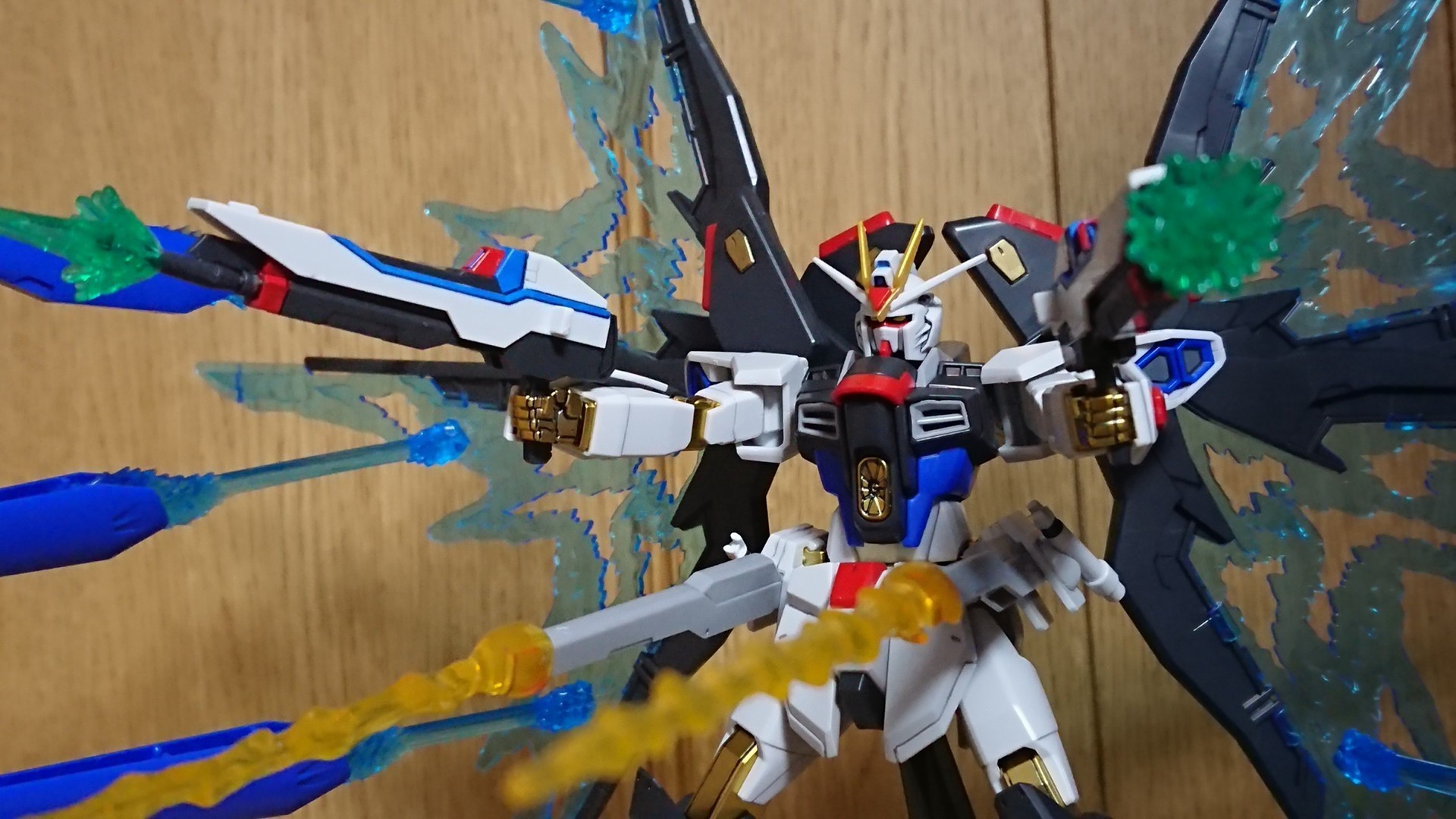 RG ストライクフリーダムデスティニーチタニウム光の翼セット