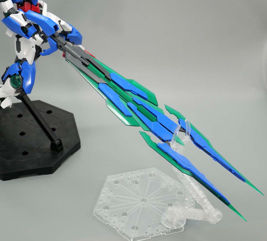 ガンプラ】MG 1/100 ダブルオークアンタフルセイバー レビュー