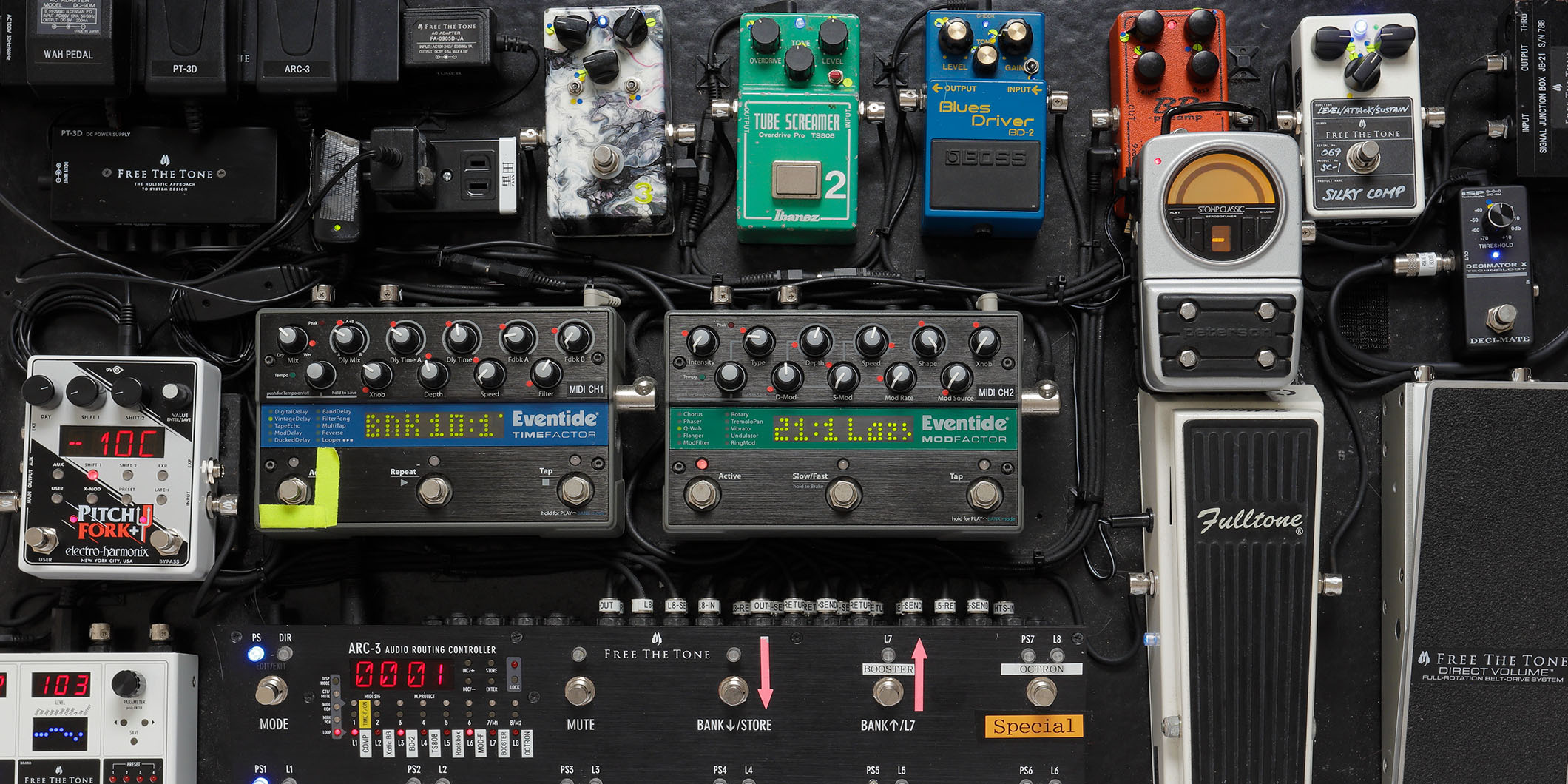 布袋寅泰のステージを支える、黒田晃年のアンプ＆ペダルボード