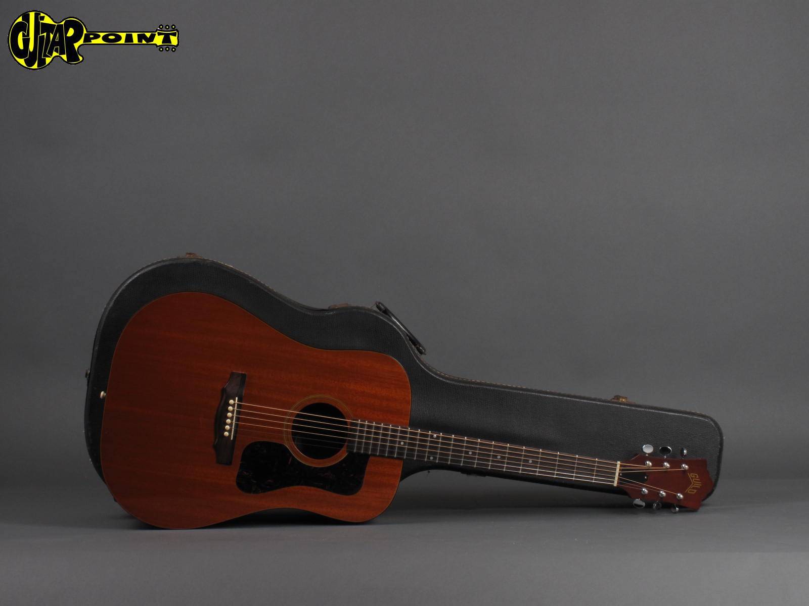 1971 Guild D-25 – Natural – GuitarPoint