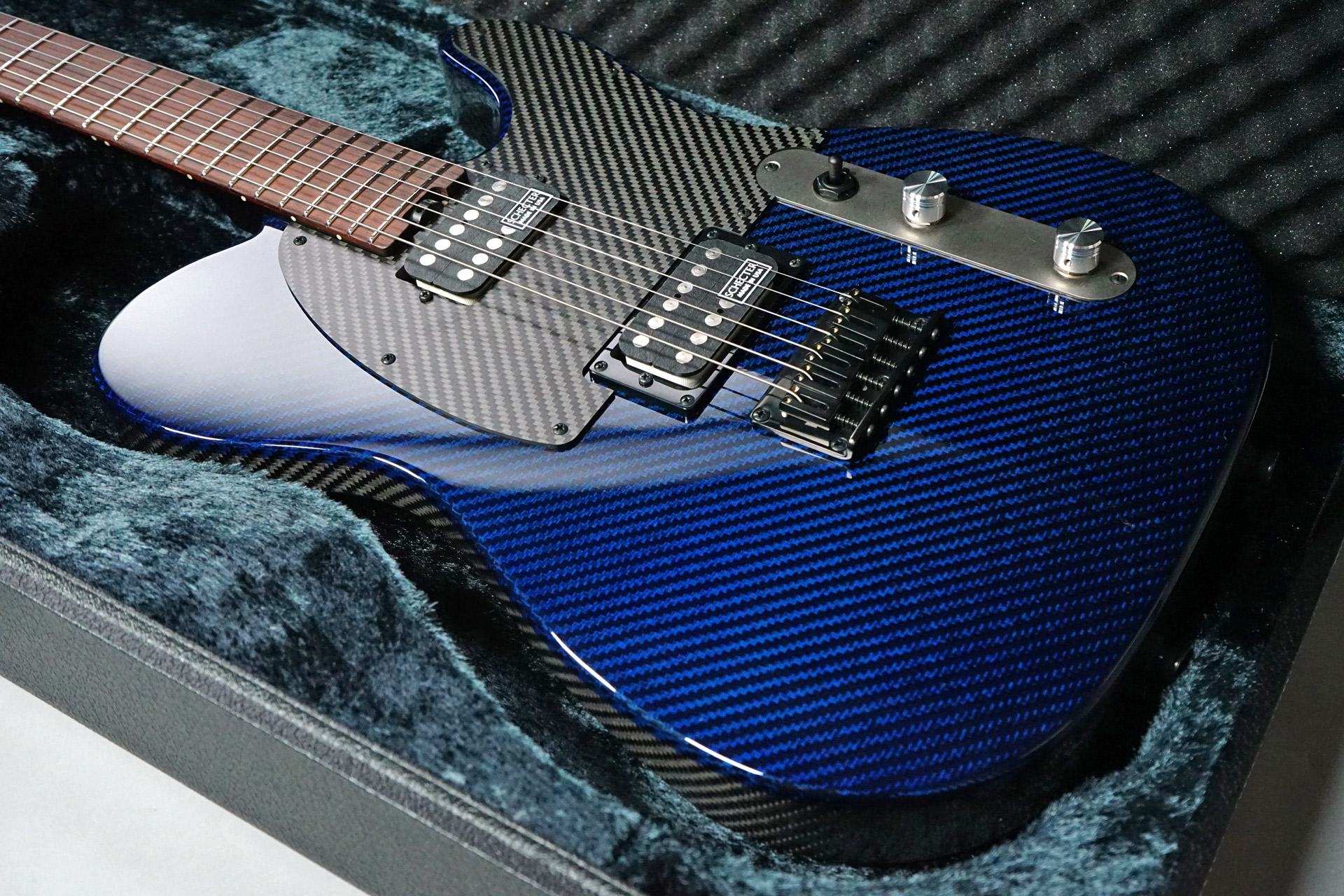 魅惑のドライカーボン｜ギターマニア石田純一の逸品入魂～気ままに想い