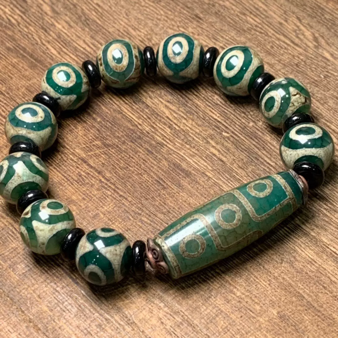 886 天珠 希少 釈迦偉伝 水晶質瑪瑙 西蔵 金剛 仏舎利！ 886 天珠 希少