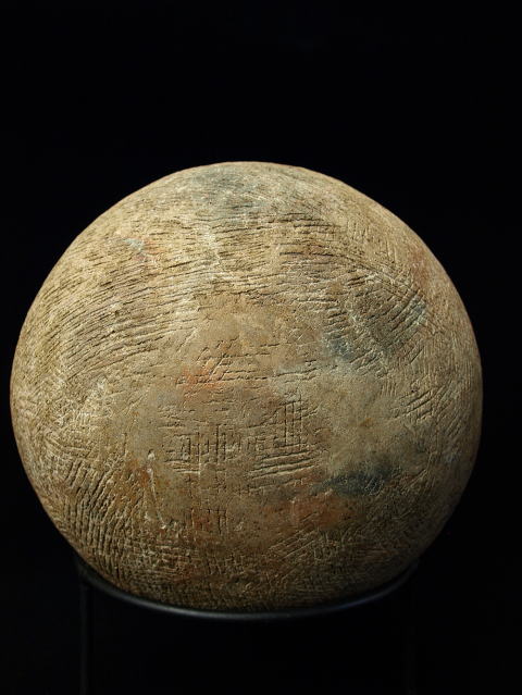 東南アジア先史美術 バンチェン刻線彩文土器